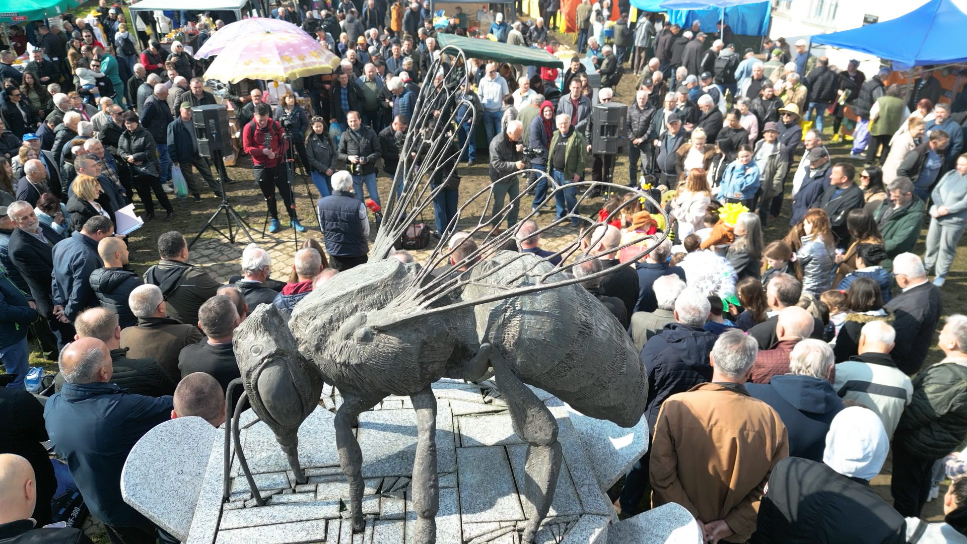 Sequence 02.00_00_08_21.Still028