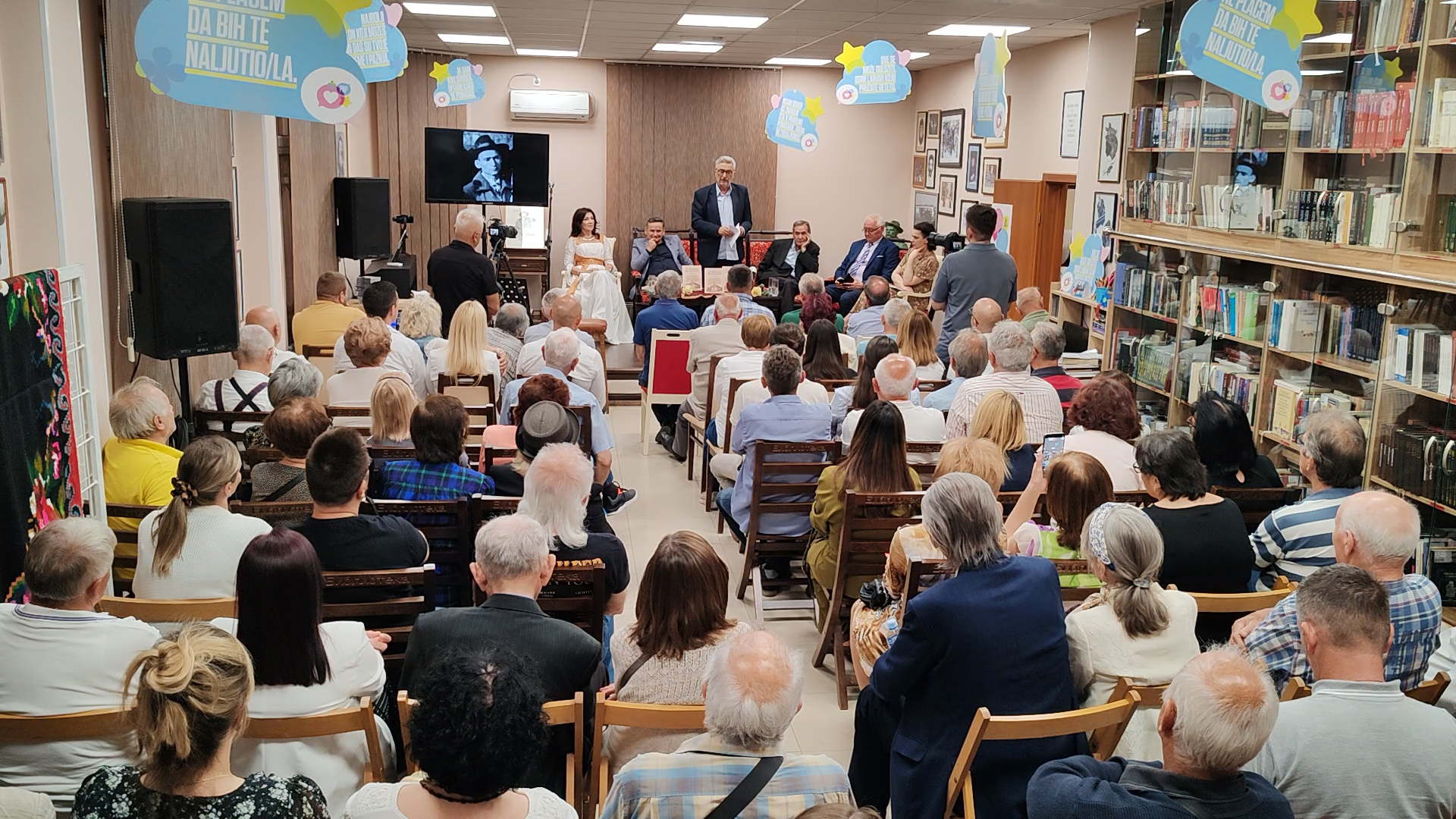 Sequence 04.01_23_11_19.Still042
